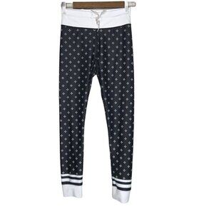 Sarah's Day x White Fox Active Black & White Jasmine Clover Leggings Size Medium